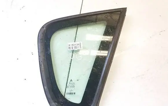 Mitsubishi Colt Rear side window dot24as2m68