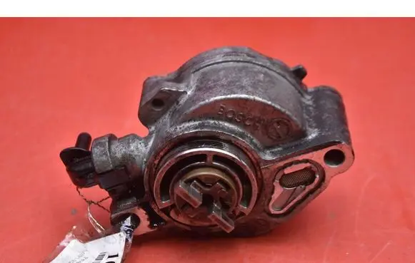 Peugeot 3008 I Vacuum pump 