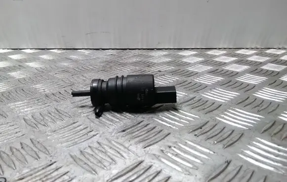 Mercedes-Benz ML W163 Windscreen/windshield washer pump
