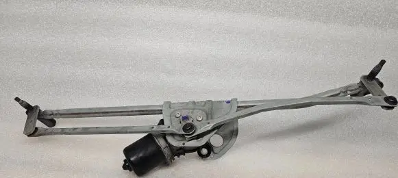 Mini One - Cooper Coupe R56 Front wiper linkage and motor 54126867
