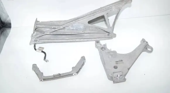 BMW i3 Engine mounting bracket 7626107 12907626107 6878935