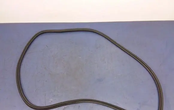 Audi A8 S8 D4 4H Front door rubber seal 4H0831721B