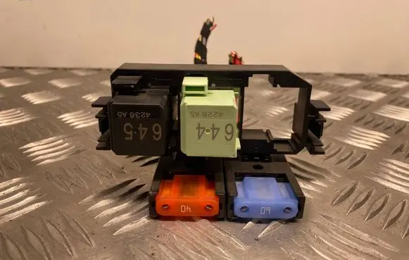 Audi A6 S6 C7 4G Fuse module 8A0937530