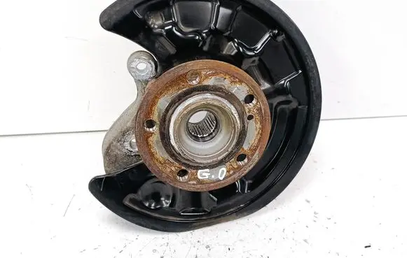 Mercedes-Benz CLA C117 X117 W117 Rear wheel hub 2460106 A2464230220