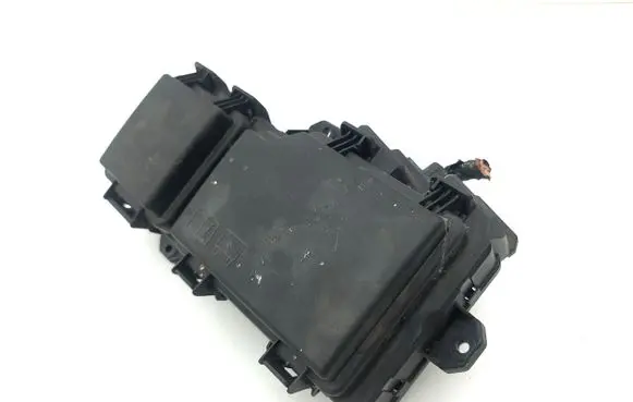 Land Rover Evoque II Fuse module K8D214A073AD