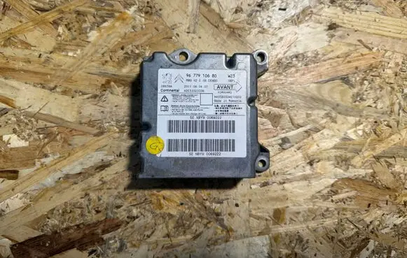Peugeot 508 Airbag control unit/module 9677910680