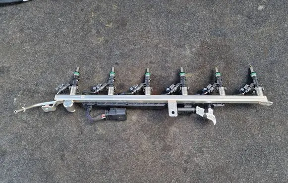 BMW 3 G20 G21 Fuel injection system set 8483304 8489639
