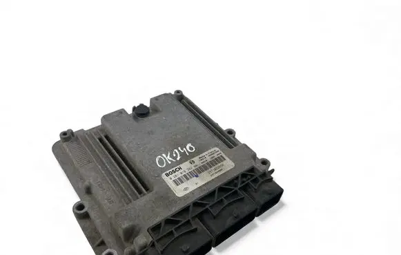 Renault Master III Engine control unit/module ECU 237102265R 0281019382