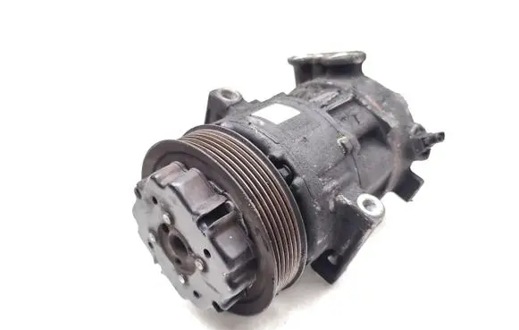 Opel Corsa D Air conditioning (A/C) compressor (pump) 55703721