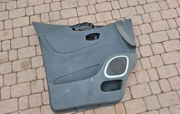 Renault Trafic III (X82) Front door card panel trim 28TYS