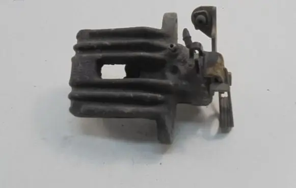 Volkswagen PASSAT B5 Rear brake caliper