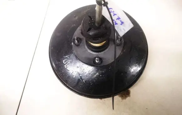 Volkswagen Golf V Brake booster 1k1614105aj 0204051068