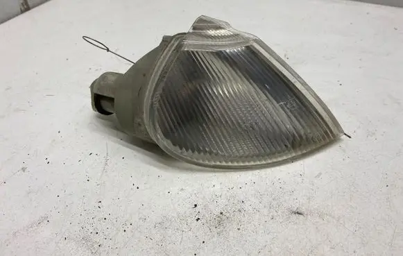 Renault Laguna I Front indicator light D7700820127