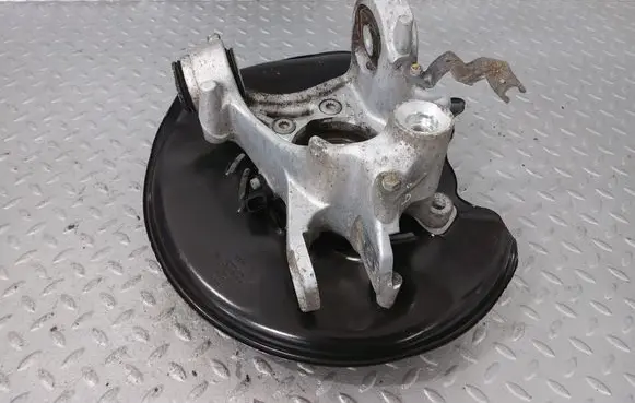 Audi A8 S8 D4 4H Rear wheel hub 4H0505432D