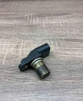 BMW 5 E60 E61 Camshaft position sensor 7794646