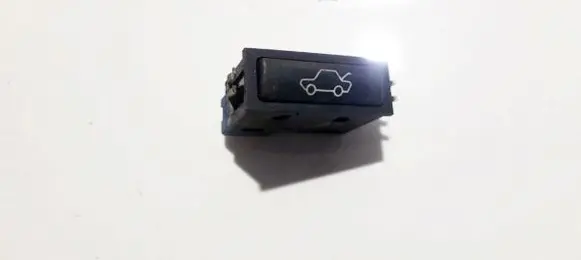 BMW 5 E39 Tailgate opening switch 61318365579 03052500