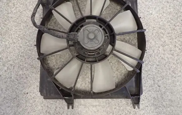 Suzuki SX4 Air conditioning (A/C) fan (condenser) 