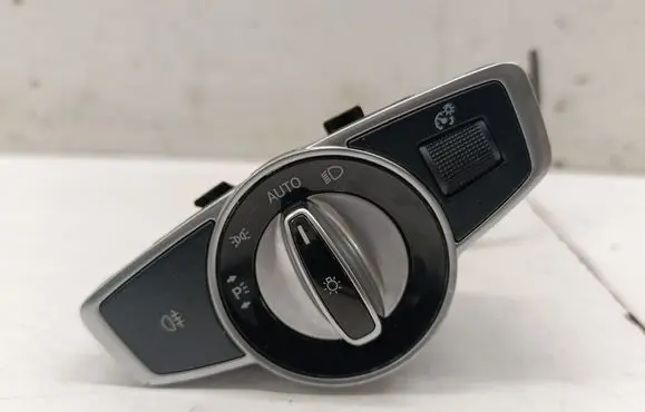 Mercedes-Benz E W213 Light switch A2229055508