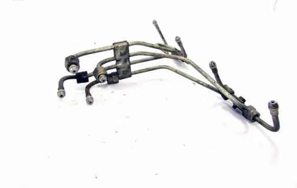 Mitsubishi L400, Space Gear Fuel injector supply line/pipe 