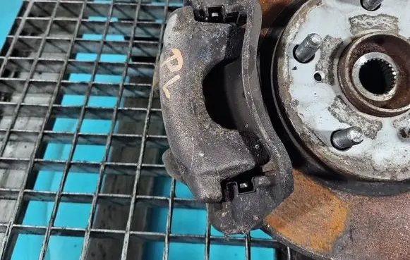Toyota Auris E180 Front brake caliper IMPRK1511459
