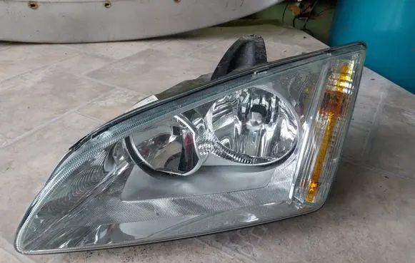 Ford Focus Headlight/headlamp 4M5113W030BC