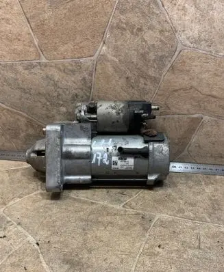 BMW 2 F45 Starter motor 8570845