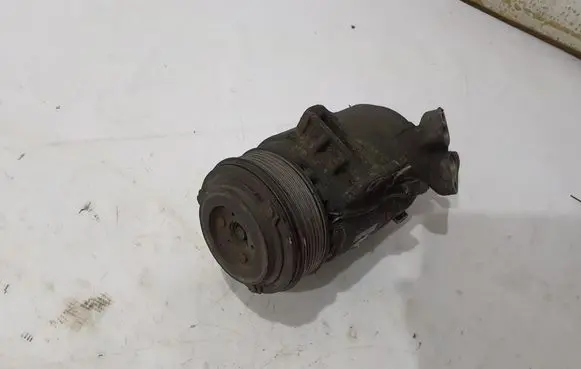 Renault Koleos I Air conditioning (A/C) compressor (pump) 92600JY02A