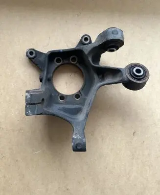 Rear wheel hub