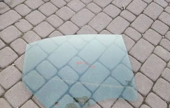 Opel Mokka B Rear windscreen/windshield window 5O5P5L5E5X0021