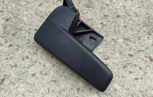 Volkswagen Tiguan Allspace Engine bonnet (hood) release handle 6R1823533
