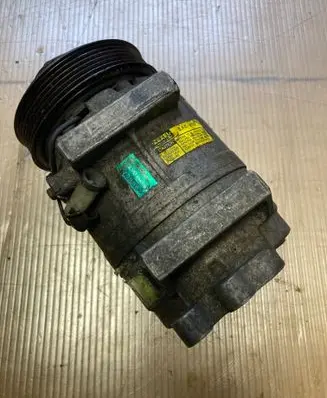 Volvo XC90 Air conditioning (A/C) compressor (pump) 8708581