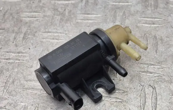 Mercedes-Benz E W212 Turbo solenoid valve A0091533128 70078208
