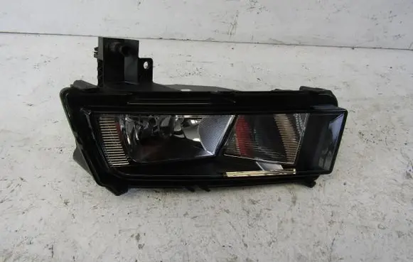 Volkswagen Touran III Front fog light 5TA941661