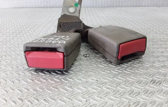 Jaguar S-Type Rear seatbelt buckle 2R83F60045