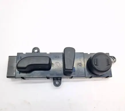 Subaru Outback (BT) Seat control switch 140819 10LH