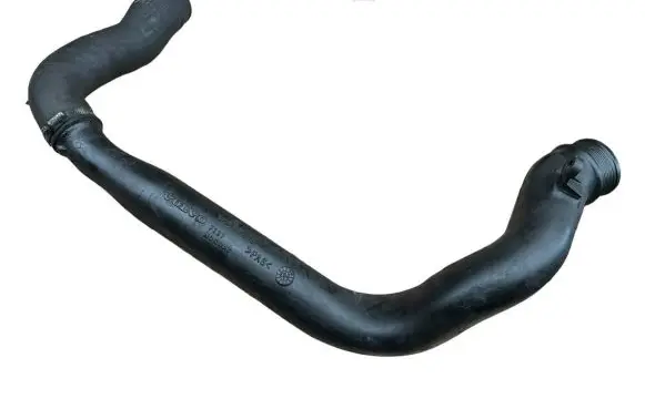 Volvo XC90 Intercooler hose/pipe 30647918