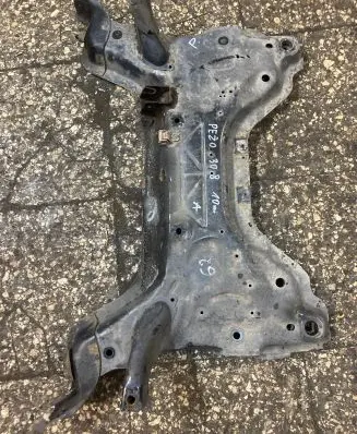 Peugeot 308 Front subframe