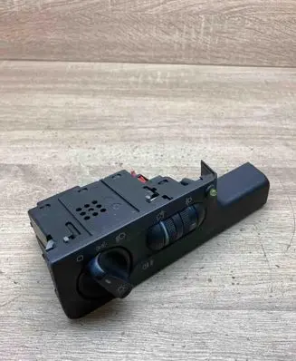 Volkswagen Golf III Light switch 3A1941531E