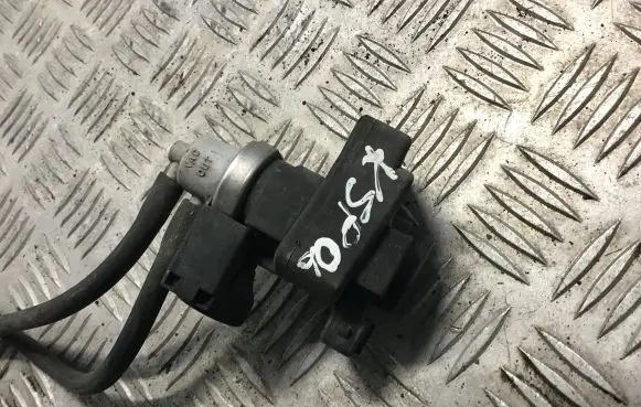 KIA Sportage Vacuum valve 