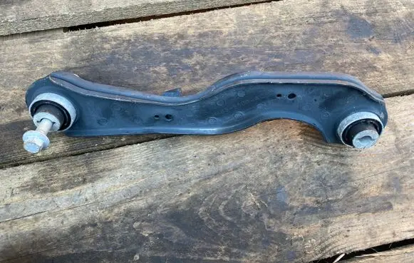 Jaguar F-Pace Rear control arm HK835500AC