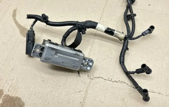 Volvo V70 Glow plug pre-heat relay 0281003145