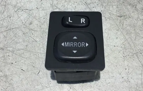 Toyota Auris E180 Wing mirror switch 1836941 769746E 183640
