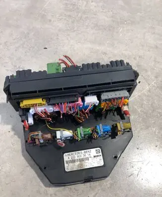 Mercedes-Benz E W212 SAM control unit A2129003614