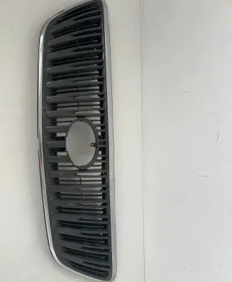 Lexus RX 330 - 350 - 400H Front bumper upper radiator grill 53101 53111 48071