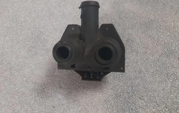 Mercedes-Benz S W220 Coolant heater control valve a0018307784 0018307784