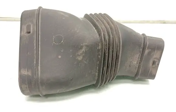 Volvo V70 Air intake duct part 30748216
