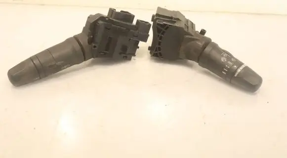 Nissan Primera Light switch