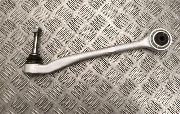 BMW 5 E39 Front lower control arm/wishbone V207077