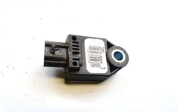 Toyota Corolla E120 E130 Airbag deployment crash/impact sensor 8917302030 89173-02030