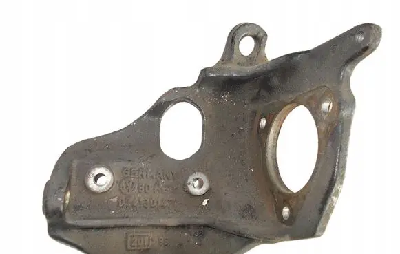 Volkswagen II LT Fuel pump bracket 074130147B